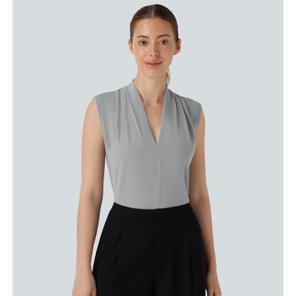 Halara Womens V Neck Sleeveless Work Blouse Grey Pleated Shoulder Top Size M NWT